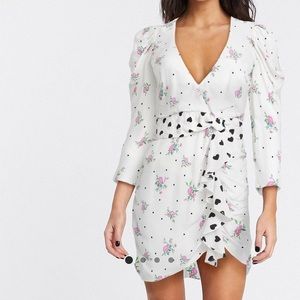 For love and lemons dress size large
